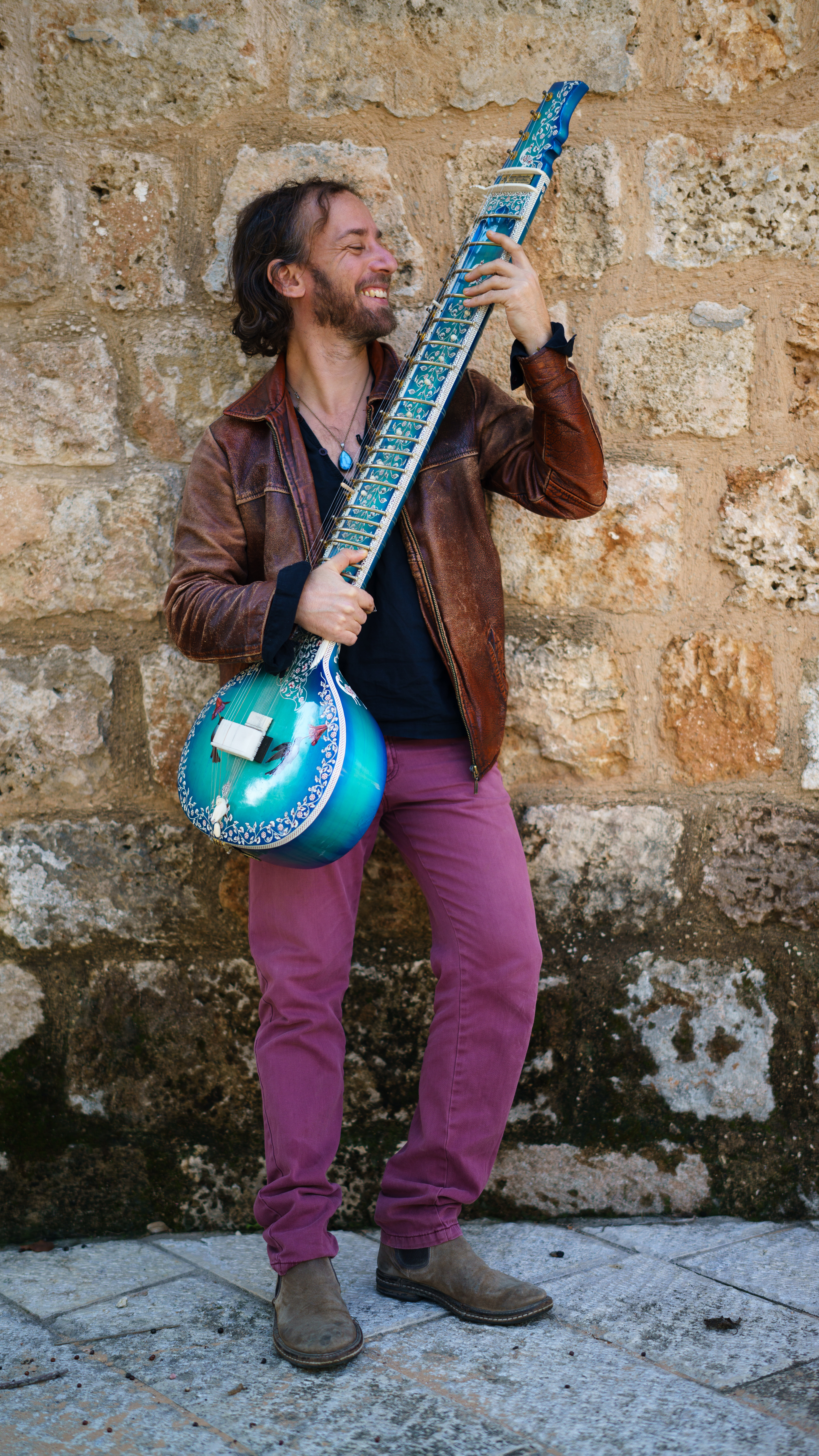 יויו סיטאר בהופעה